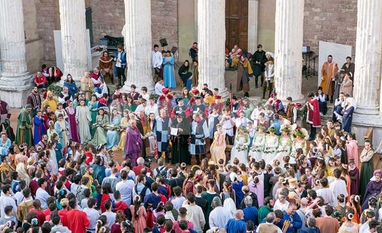 Calendimaggio di Assisi 2020, le iniziative online e in città per mantenere vivo lo spirito della Festa