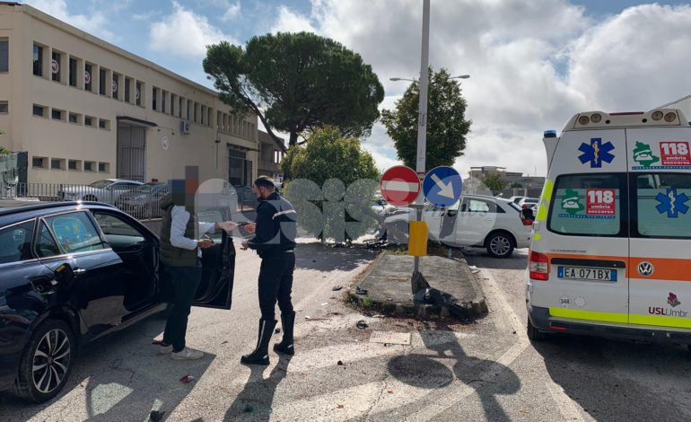 Incidente a Bastia Umbra, un ferito in ospedale (foto)