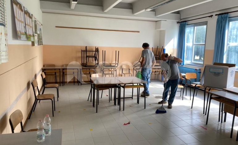 Scuole di Assisi sanificate dopo il voto, tutto pronto per il ritorno in classe