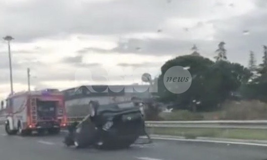 Incidente lungo la SS75 a Bastia Umbra, coinvolte due auto (foto+video)