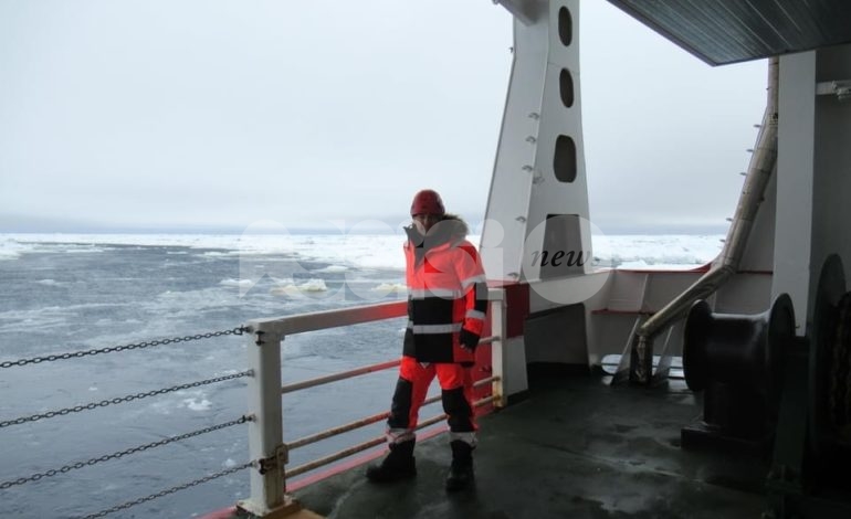 Francesco Sepioni, medico di Gualdo Tadino in servizio in Antartide sulla rompighiaccio “Bassi” (foto)