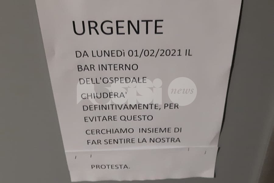Bar dell’ospedale di Assisi chiuso da un anno, nuova raccolta firme