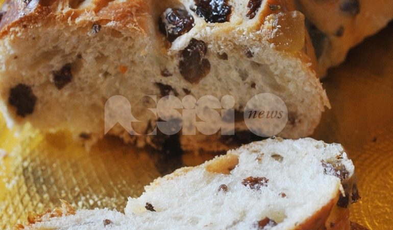 Torcolo di San Costanzo: ricetta e storia del dolce tipico perugino