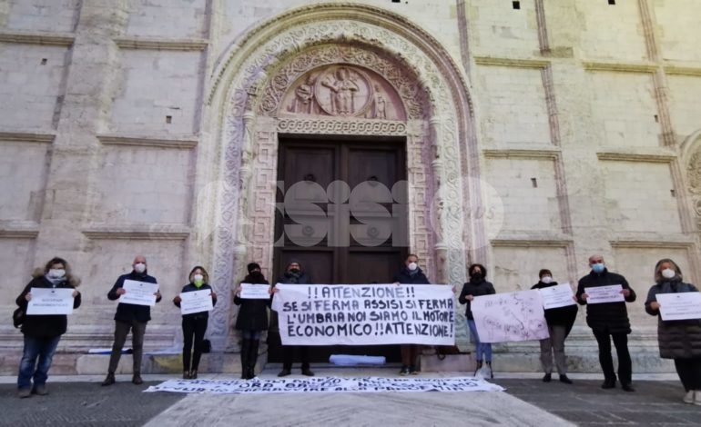 Commercianti di Assisi, nuova protesta a San Rufino