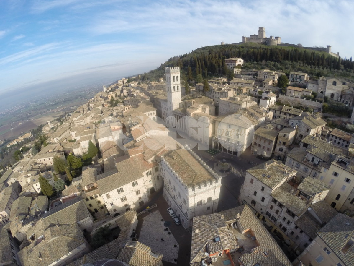 Tavoli all'aperto, cambia la viabilità ad Assisi centro e Santa Maria