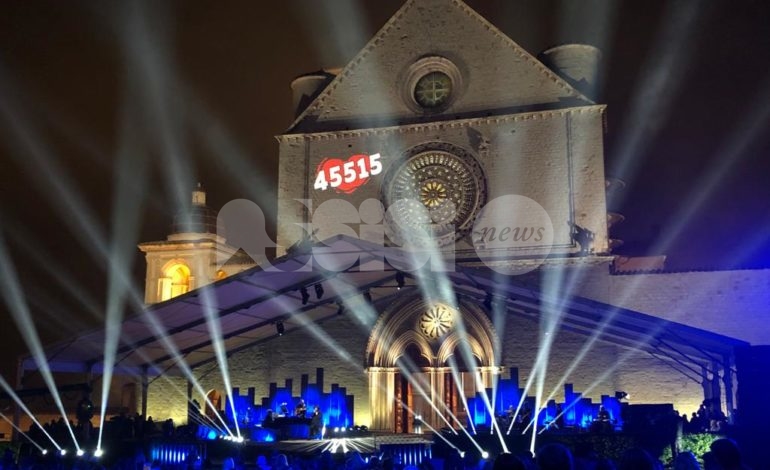 Con il cuore 2021, successo di ascolti e solidarietà per il concerto benefico dei frati di Assisi (foto+video)