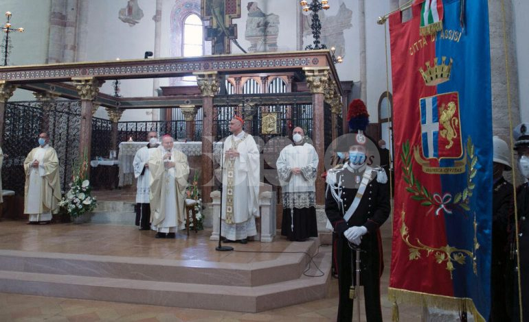 Solennità di Santa Chiara 2021, ad Assisi celebrazioni con il cardinale Gambetti (FOTO)
