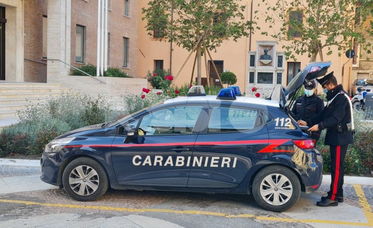 Litigio con la fidanzata e…con i carabinieri: denunciato