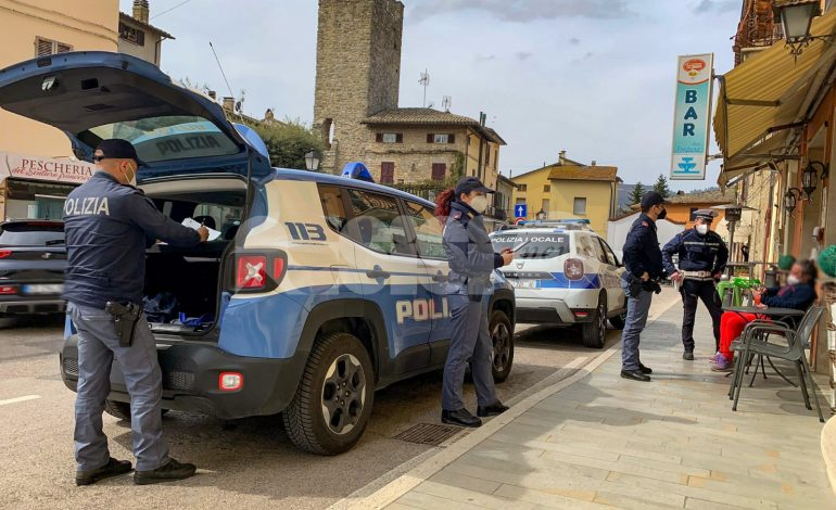Controlli della Polizia tra Assisi e Valfabbrica, identificate 121 persone