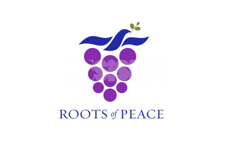 Roots of Peace festeggia i suoi 25 anni ad Assisi con il restauro di un’edicola votiva e la messa a dimora di un ulivo