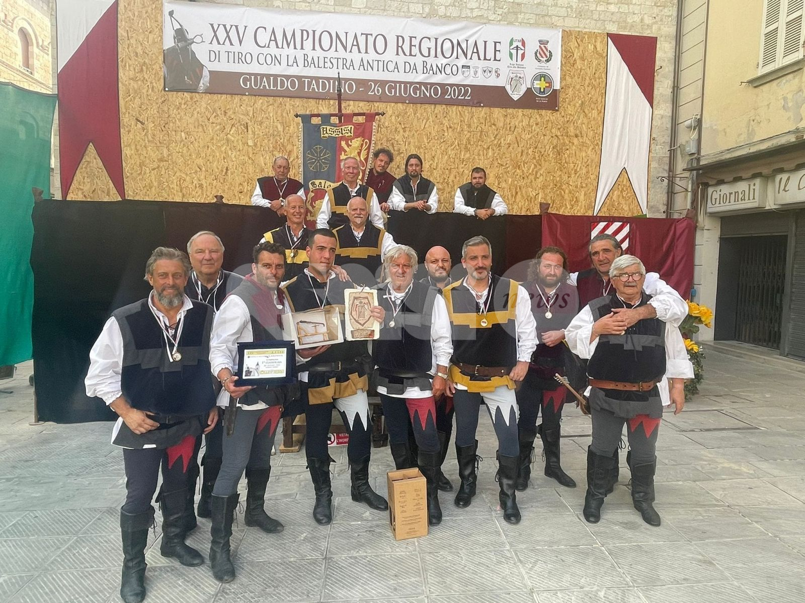 Campionato regionale di tiro con la balestra antica da banco 2022, vincono i balestrieri di Assisi