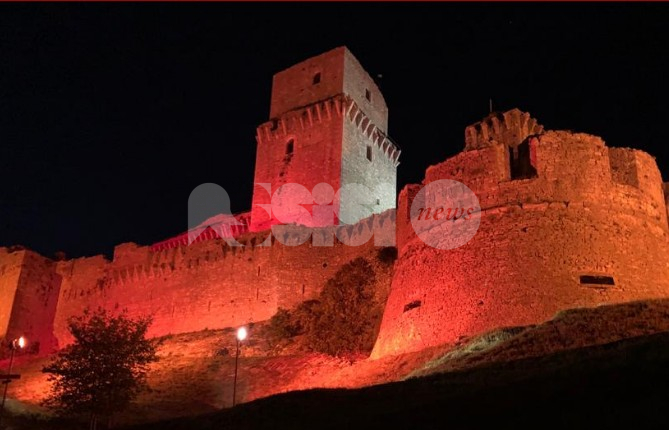 Giornata mondiale del donatore 2022, Assisi colora la Rocca di rosso