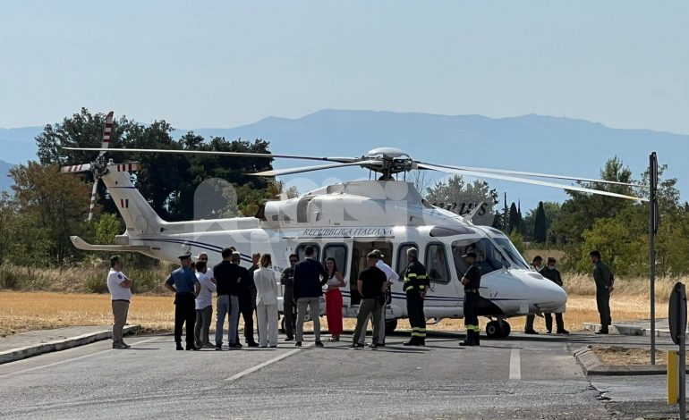 Papa ad Assisi, prove tecniche di sicurezza con l’elicottero e forze dell’ordine (foto+video)