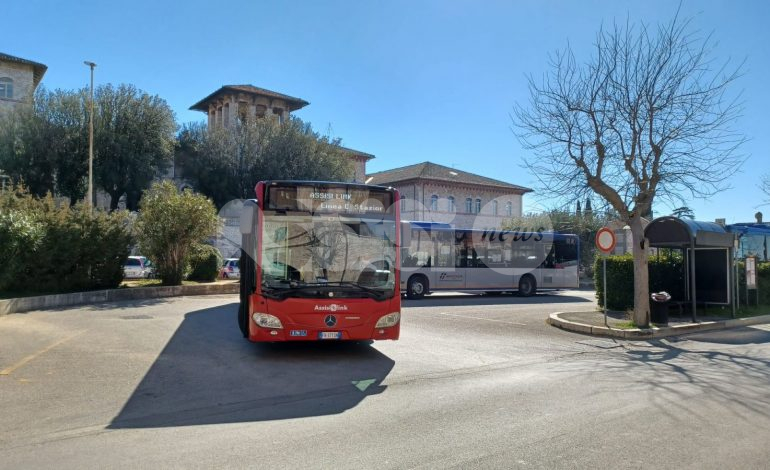Corse turistiche Assisi Perugia: dopo il maxi taglio estivo ne vengono ripristinate due