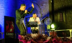 Cambio Festival, grande successo per l'omaggio a Lucio Dalla nel centro storico di Assisi (foto)
