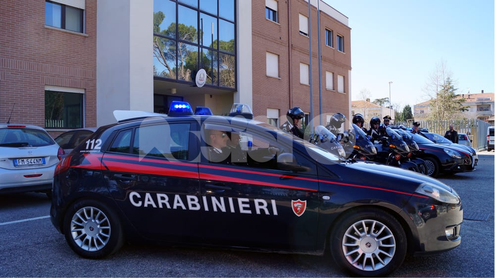 Centri massaggi per sfruttare la prostituzione e riciclare denaro: da Assisi maxi operazione dei carabinieri