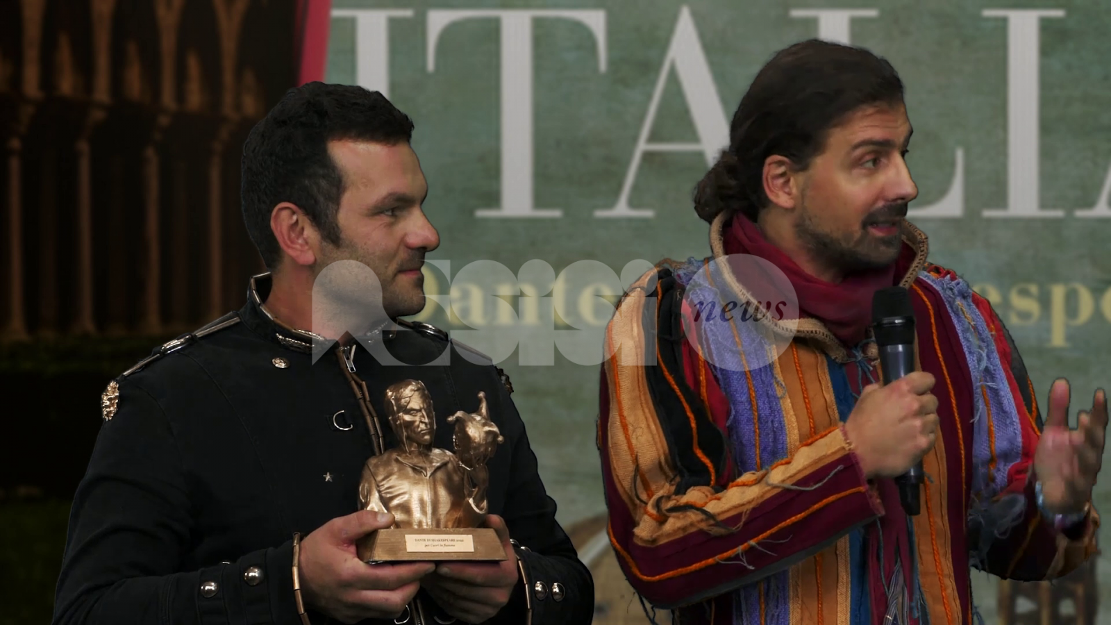 Stefano Venarucci e Sascia B premiati a Roma per Ahi, serva Italia! – Dante di Shakespeare (foto)