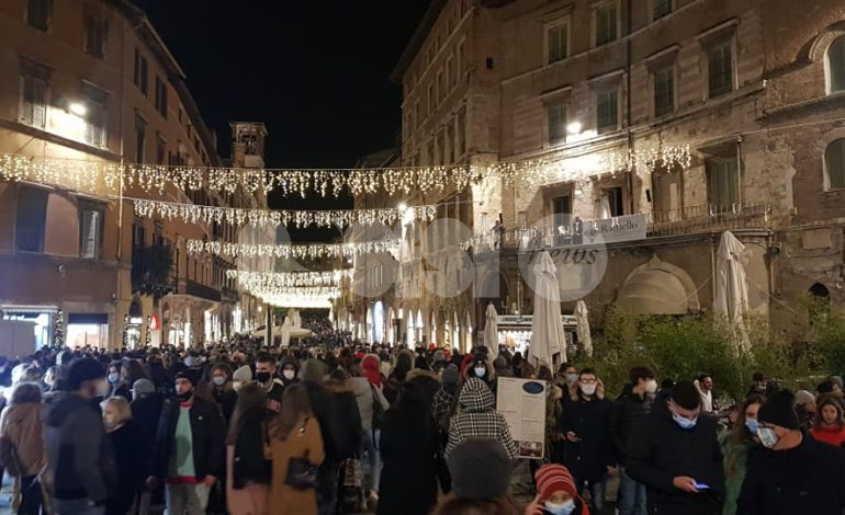 Natale 2022 a Perugia: mercatini, concerti e il Capodanno su Rai 1. Il programma degli eventi nel capoluogo umbro
