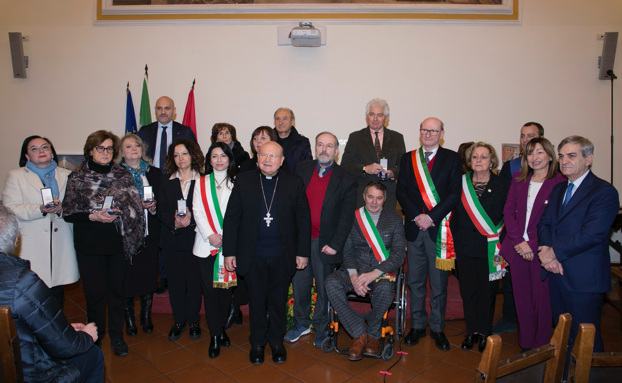 Giorno della Memoria 2023, ad Assisi la Prefettura consegna 5 medaglie d'onore (foto+video)