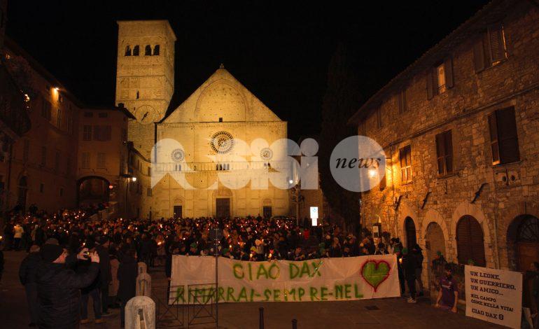Ad Assisi la fiaccolata in ricordo di Davide Piampiano (foto+video)