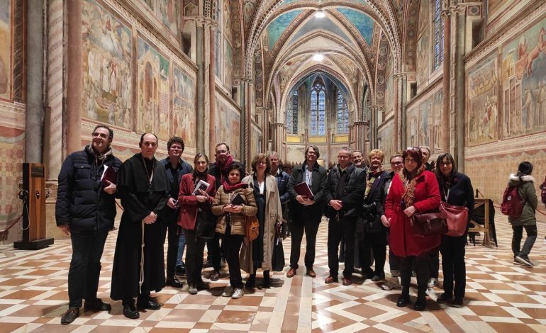 Assisi conquista la stampa inglese: 20 giornalisti scoprono le bellezze cittadine (foto)