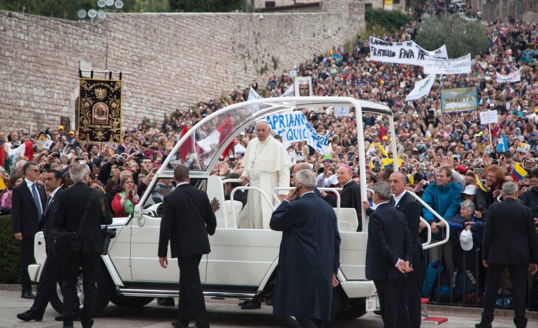 Papa Francesco festeggia 10 anni di Pontificato (foto)