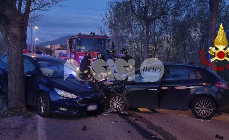 Incidente stradale a Bastia, un ferito in ospedale (foto)